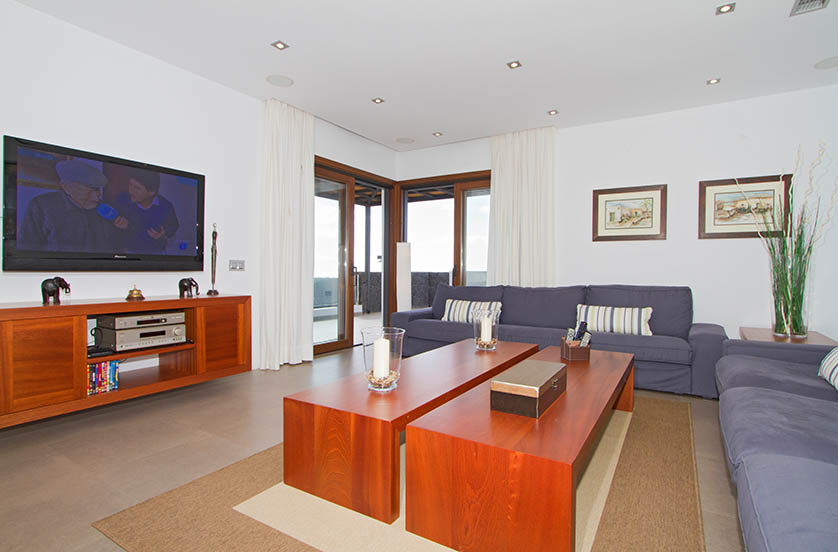 luxury villas lanzarote